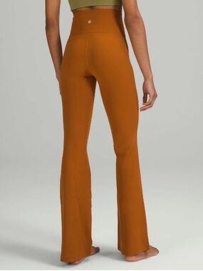 Lululemon Groove Super High-Rise Flared Pant Nulu Sz 6 Butternut Brown